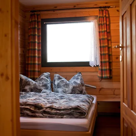 4 Prs Holiday home *